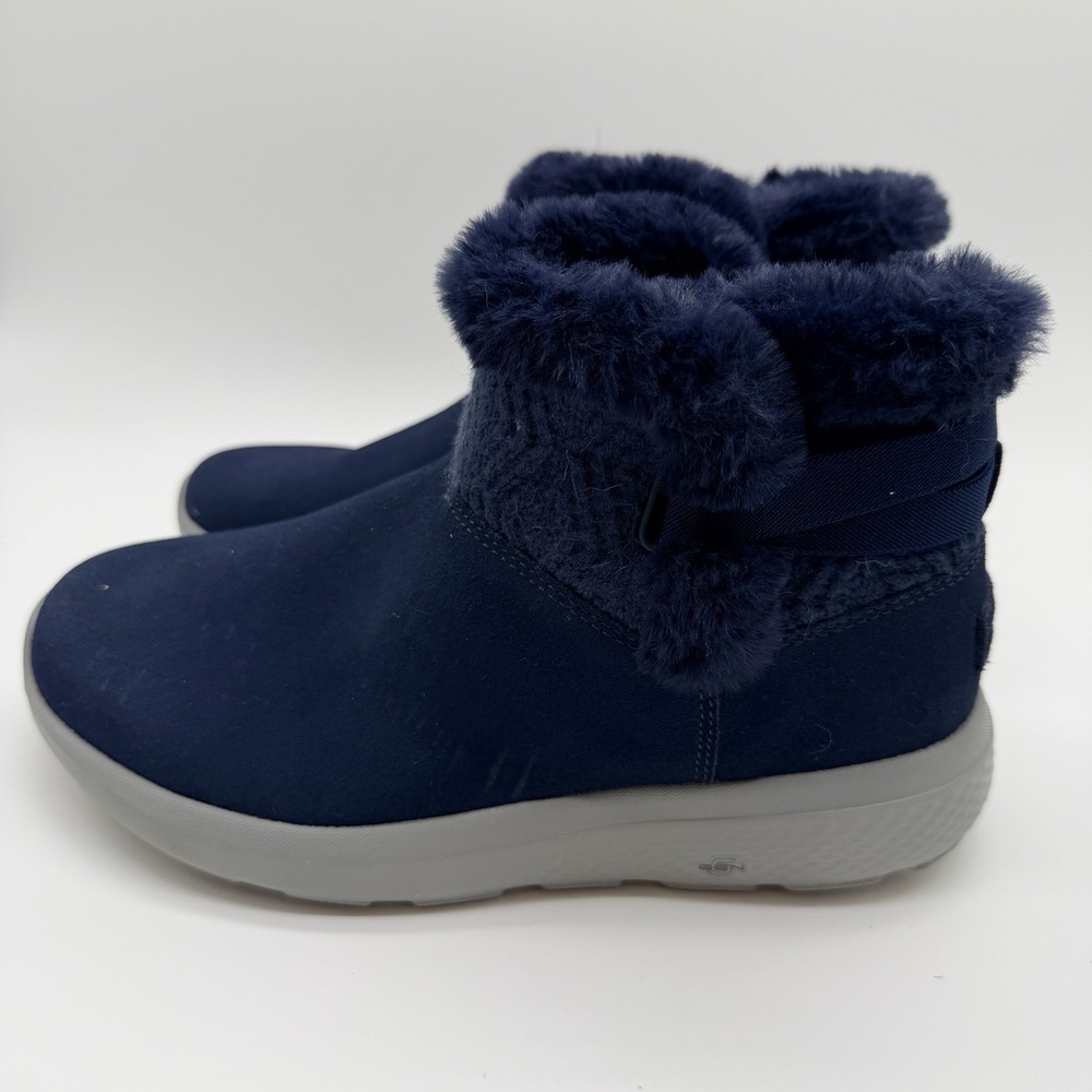 Skechers Boots Women's Sz 7.5 Blue On-The-GO City Water Repellent Winter